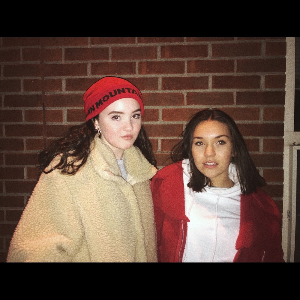 hii! we are liz & averil